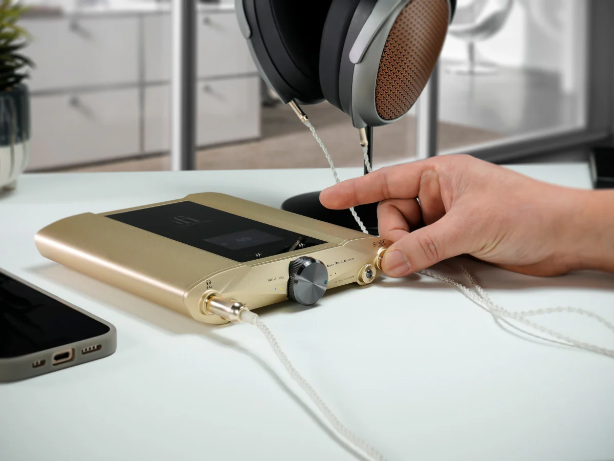 iFi Audio iDSD Valkyrie - Image 12