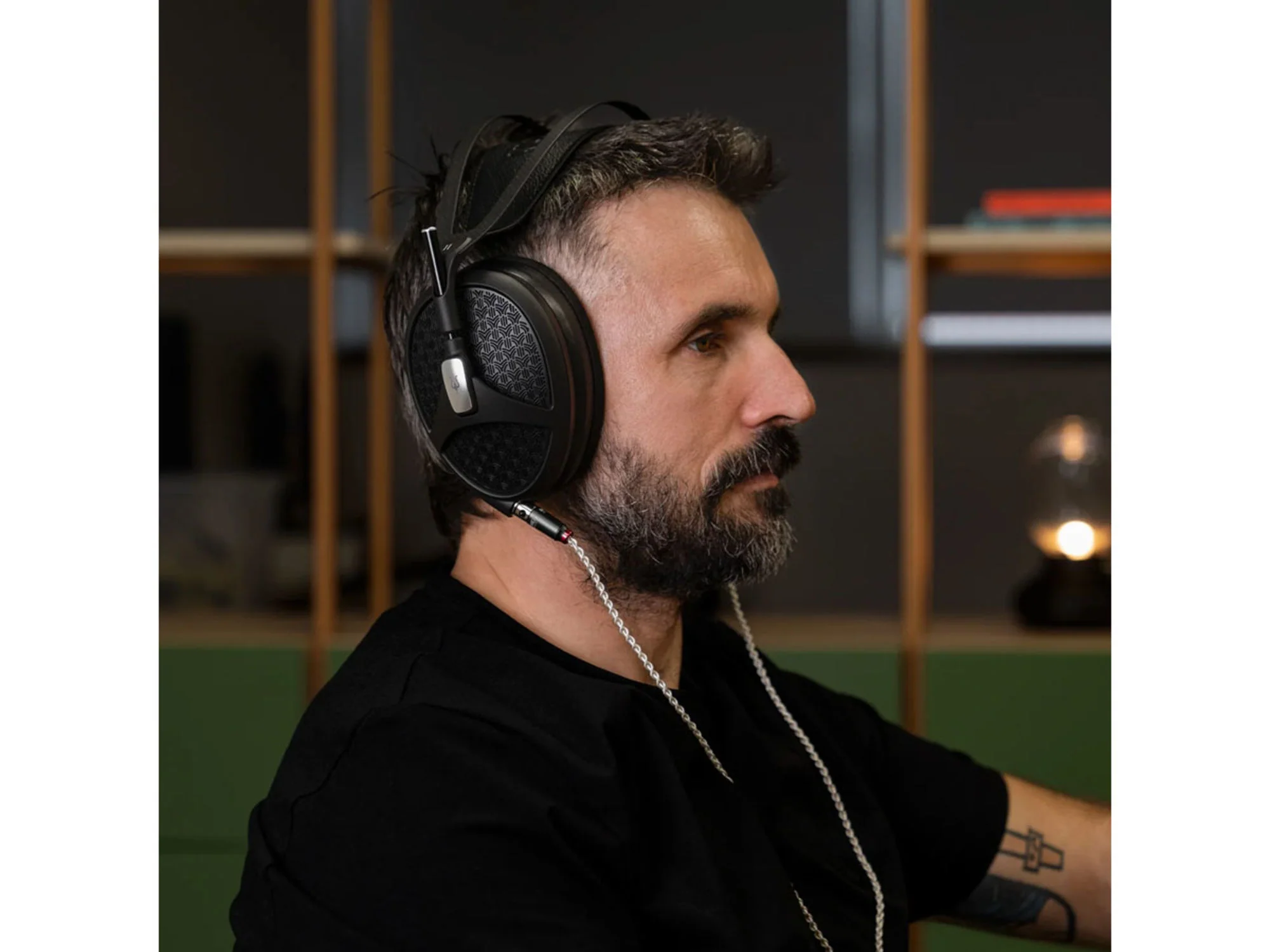 MEZE Empyrean II + Manta Noir - Image 10